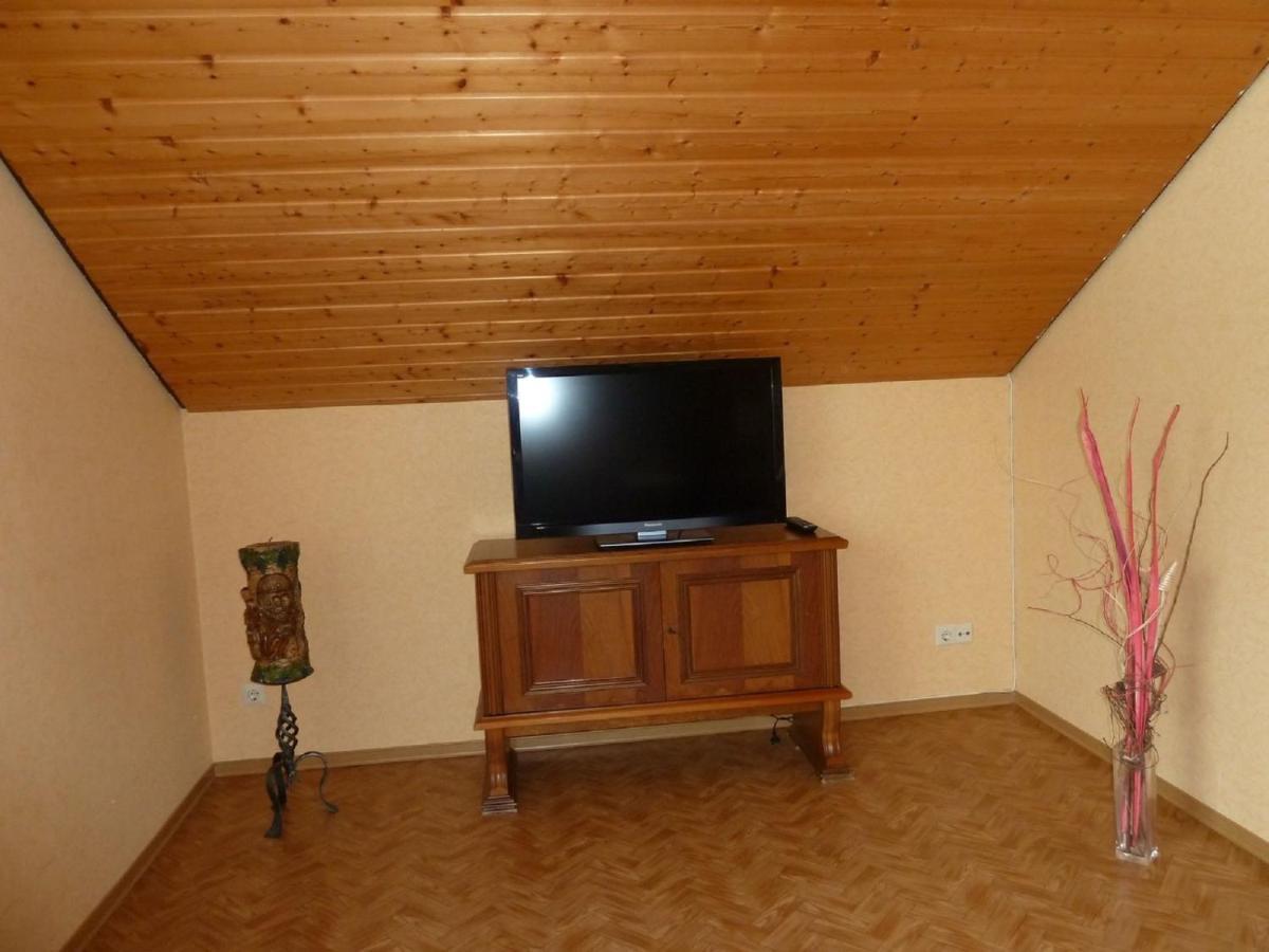 Ferienwohnung Noerpel Igersheim Екстериор снимка